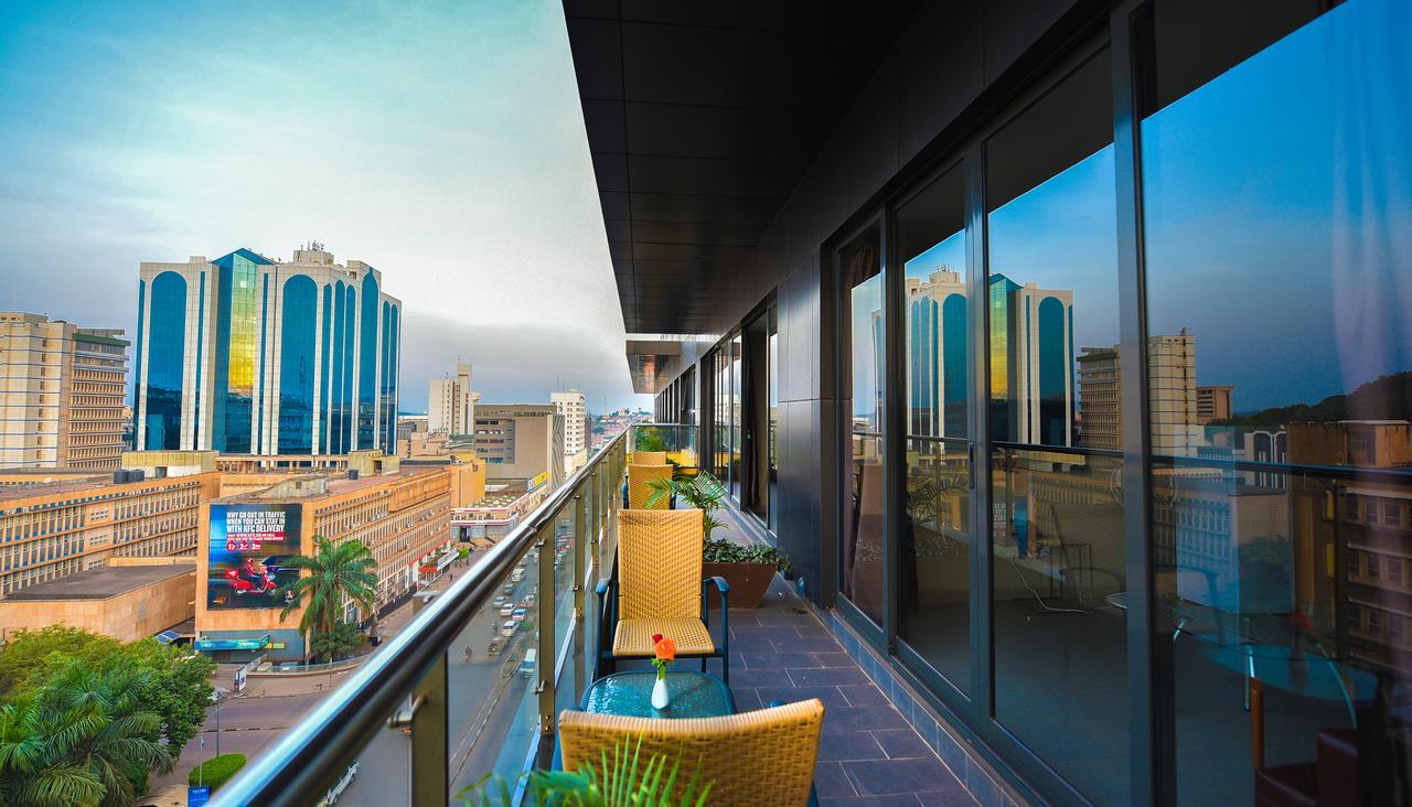 บูเลอวาร์ด สวีท Aparthotel คัมพาลา ภายนอก รูปภาพ