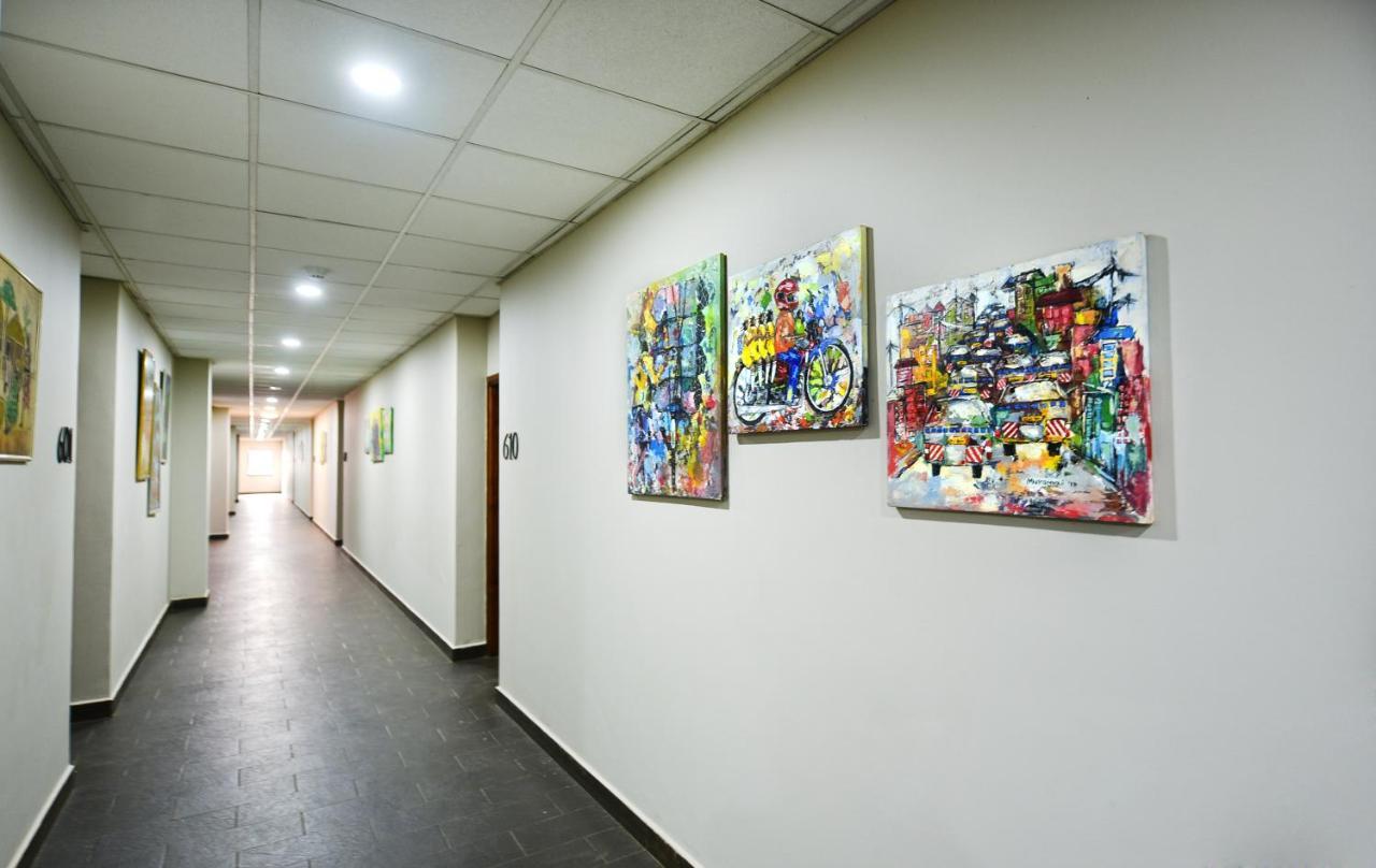 บูเลอวาร์ด สวีท Aparthotel คัมพาลา ภายนอก รูปภาพ